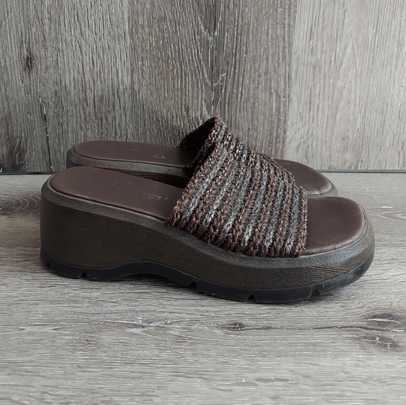 Mudd Shoes - Vintage Mudd Brown Basket Weave Platform Sandals 7